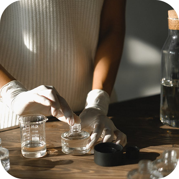 Discover the secrets of perfume language - 2